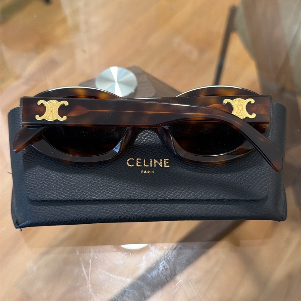 CELINE Tortoiseshell Oval Sunglasses - Brown - Picture 2 of 4